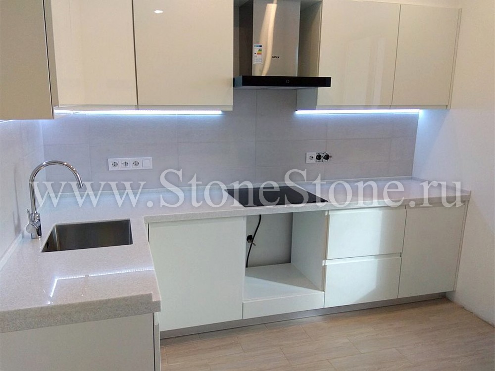 ���������� �� �������������� ����� TriStone ST-009 Snow Range